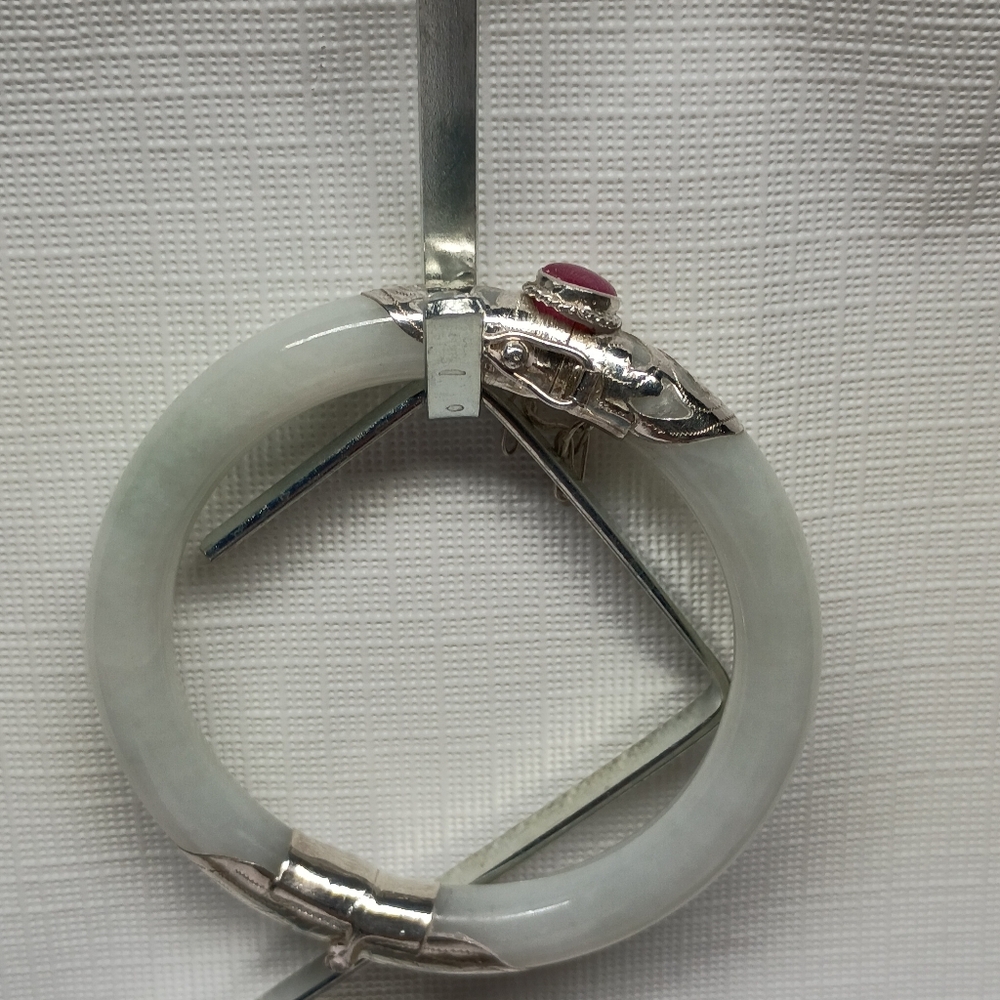 Jadeite Bangle - Picture 5 of 5